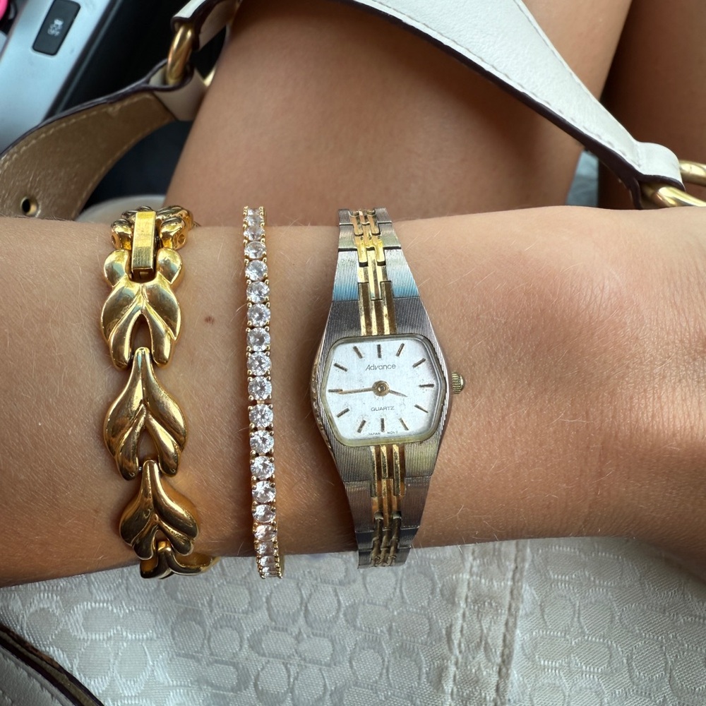 Vintage Two-Tone Advance Watch Gold and Silver